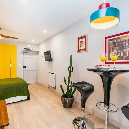 Apartment Brand New And Cozy Studio: Bairro Alto/ Chiado Lisbon